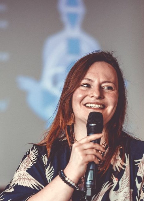 Melanie Dorn bei einem Vortrag über Human Design